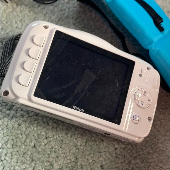 Nikon Camera - Picture 3 of 4